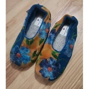 NWT Handmade Boho Slippers Made From Recycled Wool Cashmere Alpaca Camel Fibers